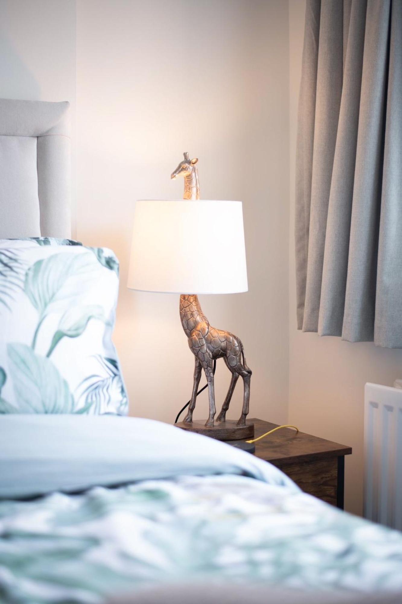 Jungle Escape, City Apartment With Parking & Terrace Τσέστερ Εξωτερικό φωτογραφία