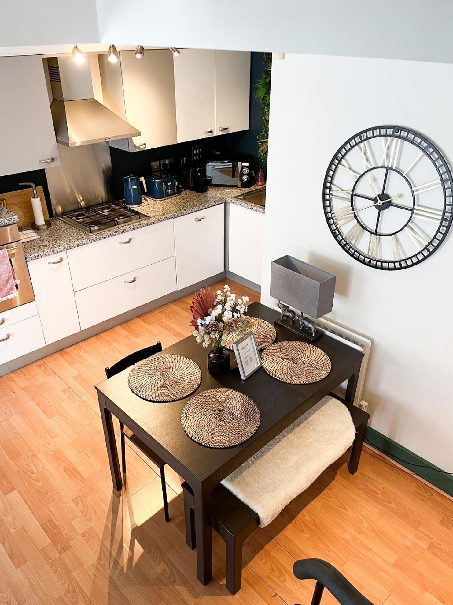 Jungle Escape, City Apartment With Parking & Terrace Τσέστερ Εξωτερικό φωτογραφία